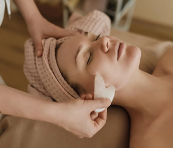 Revitalização Facial + Ganhe Luz Pulsada Grátis